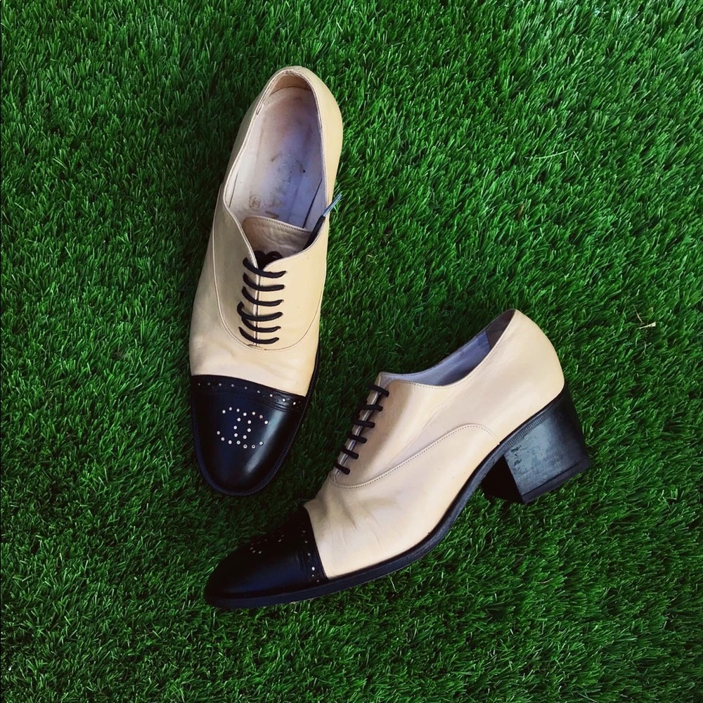 Authentic vintage CHANEL Oxford heels